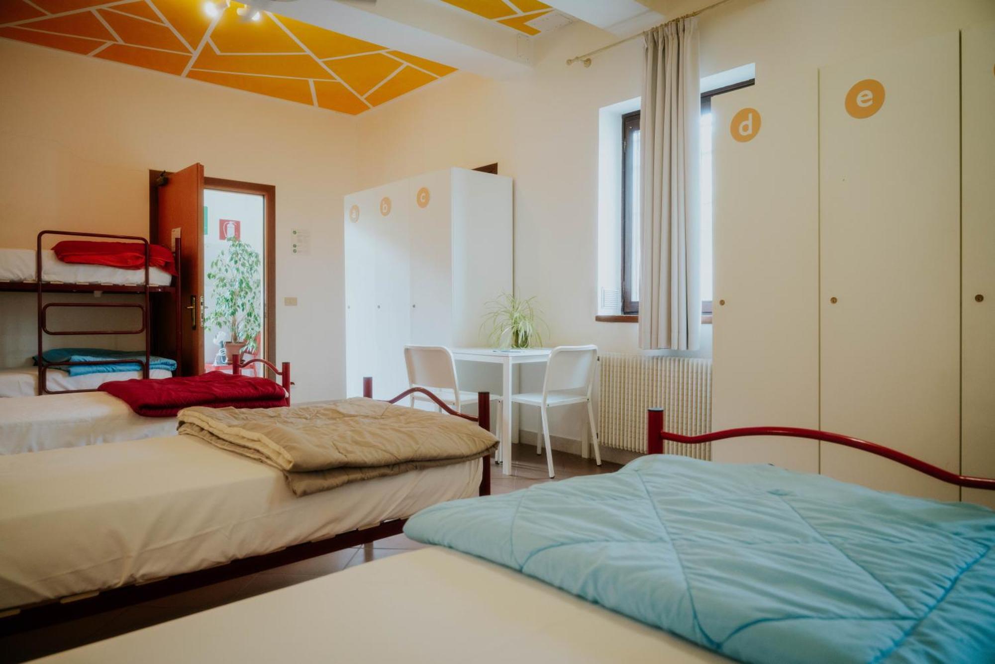 Bett im gemischten Schlafsaal mit 7 Betten
